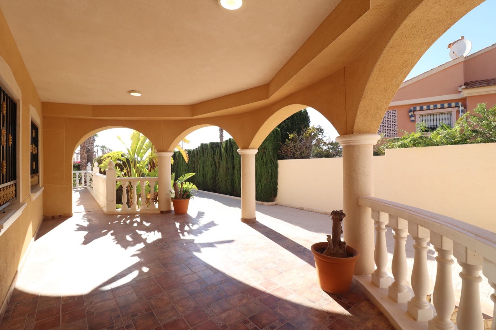 6 slaapkamer Villa te koop in La Marina met zwembad garage - € 649.000 (Ref: 9198871)