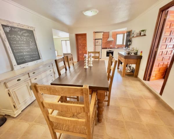 5 bedroom Villa for sale in Ciudad Quesada, Rojales with pool garage - € 525,000 (Ref: 9198879)