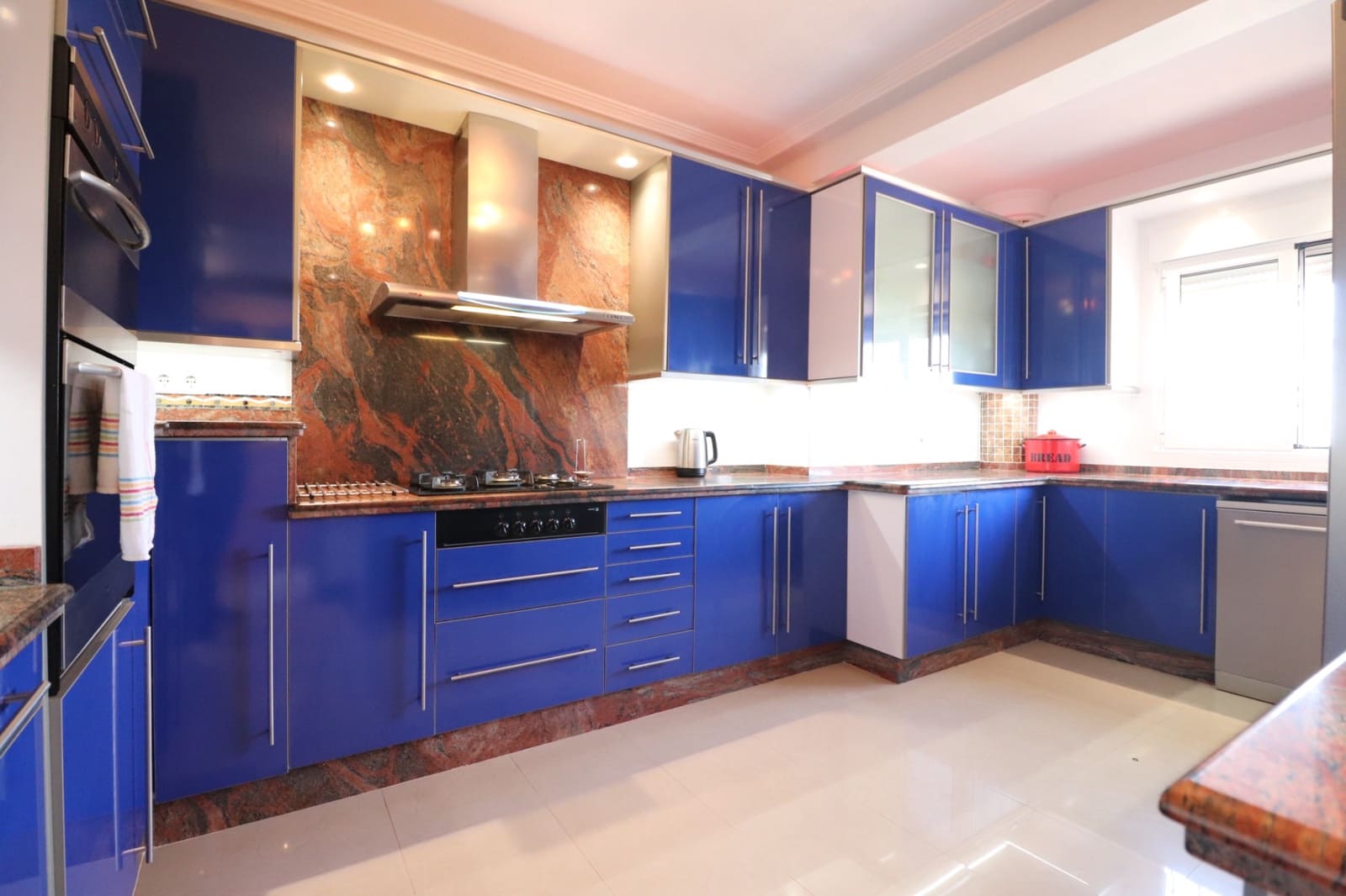 Chalet de 3 habitaciones en Algorfa en venta con piscina garaje - 549.500 € (Ref: 9198888)