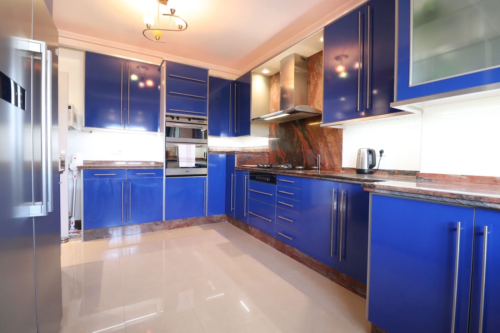 Chalet de 3 habitaciones en Algorfa en venta con piscina garaje - 549.500 € (Ref: 9198888)