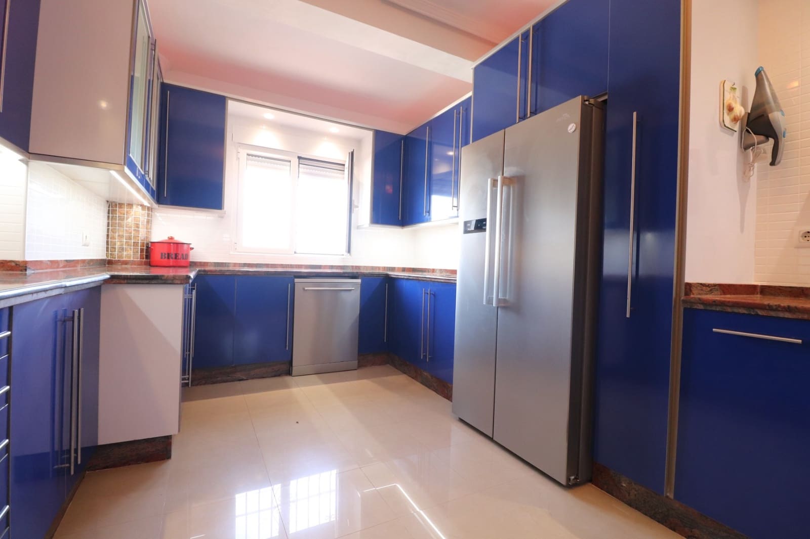 Chalet de 3 habitaciones en Algorfa en venta con piscina garaje - 549.500 € (Ref: 9198888)