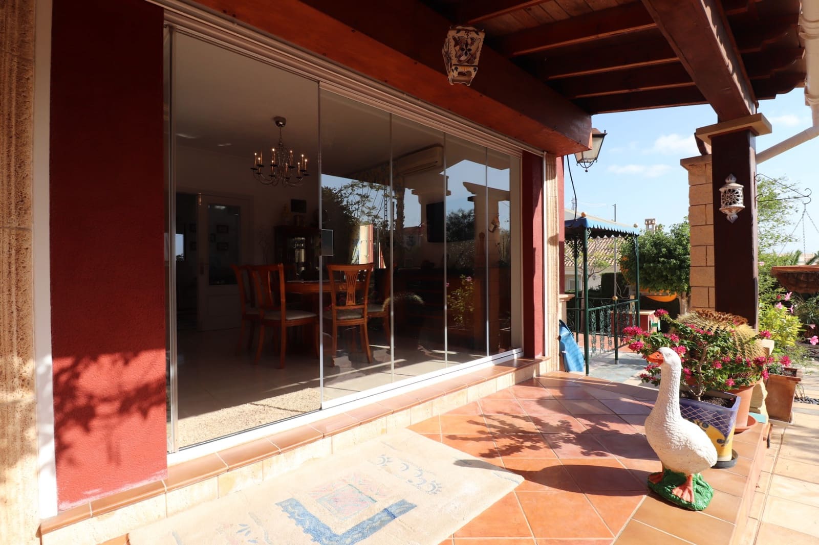 Chalet de 3 habitaciones en Algorfa en venta con piscina garaje - 549.500 € (Ref: 9198888)