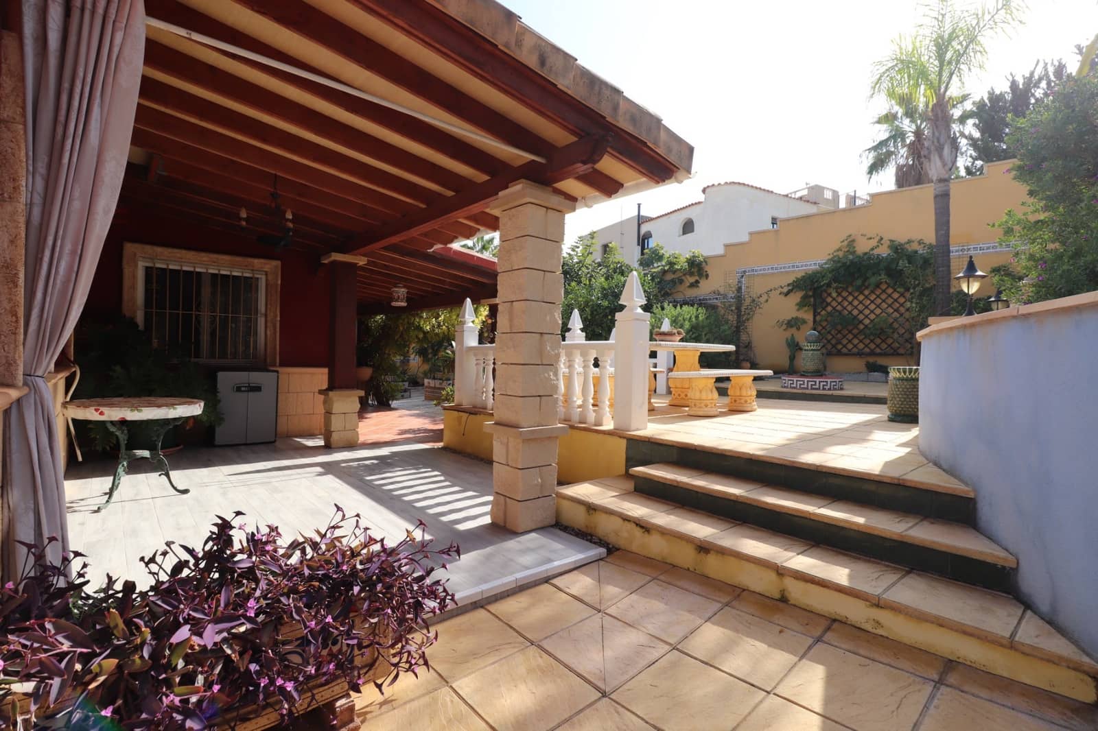 Chalet de 3 habitaciones en Algorfa en venta con piscina garaje - 549.500 € (Ref: 9198888)