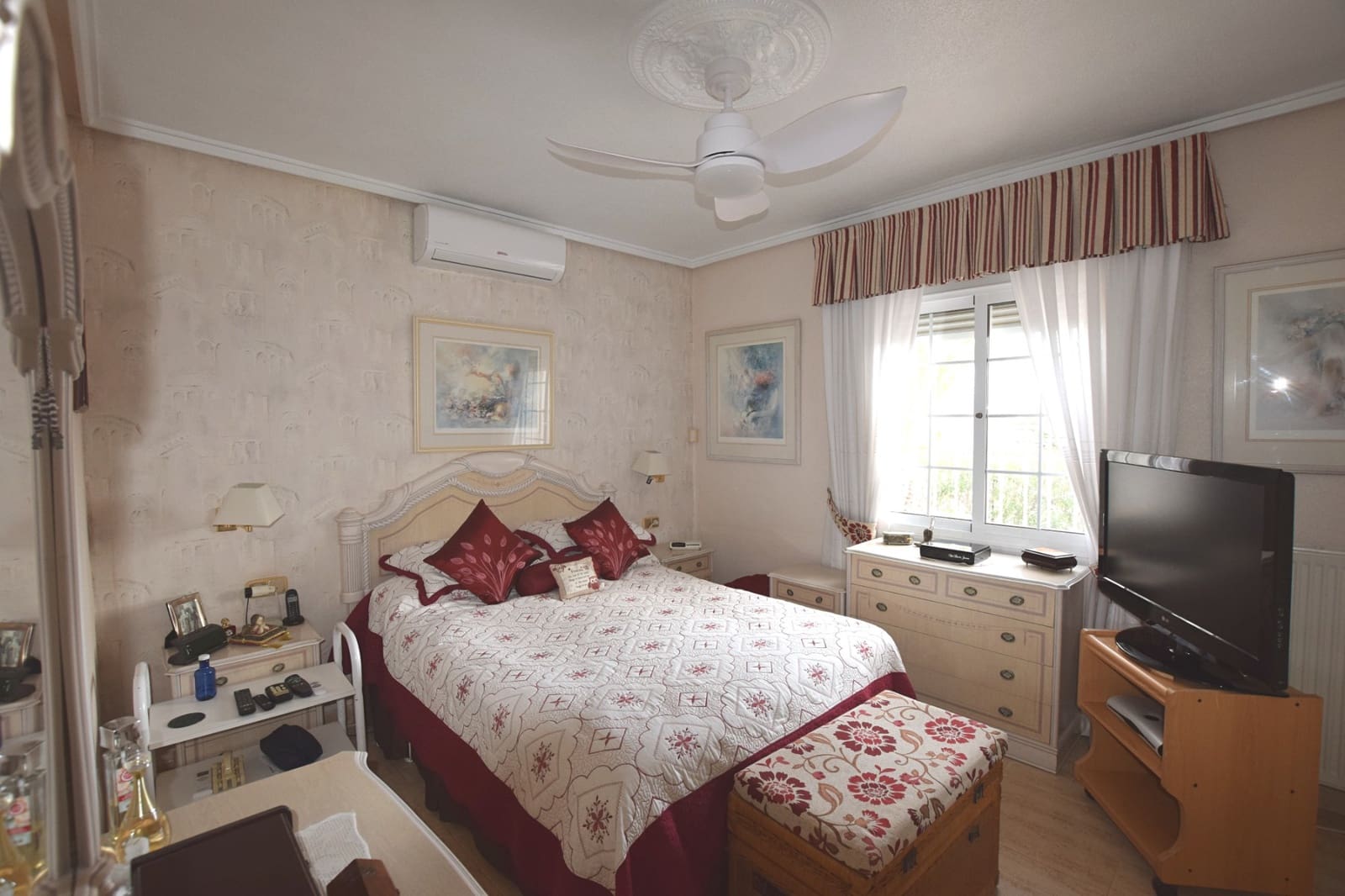 5 soveværelse Villa til salg i Ciudad Quesada med swimmingpool - € 530.000 (Ref: 9198889)