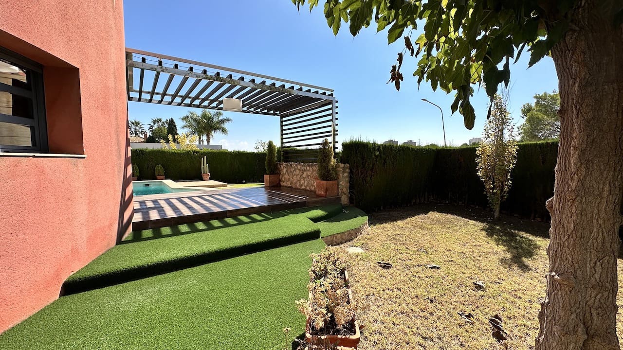 4 soveværelse Villa til salg i Dehesa de Campoamor med swimmingpool garage - € 1.839.000 (Ref: 9198892)
