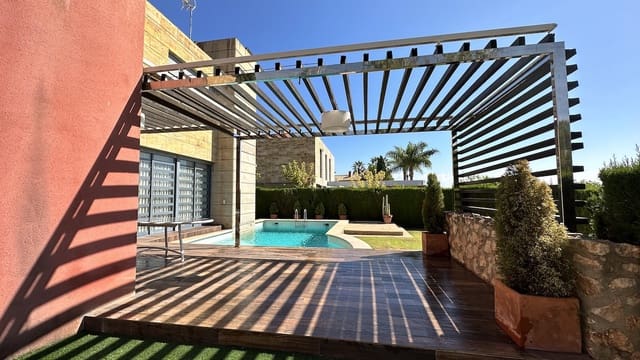 4 soveværelse Villa til salg i Dehesa de Campoamor, Orihuela med swimmingpool garage - € 1.839.000 (Ref: 9198892)