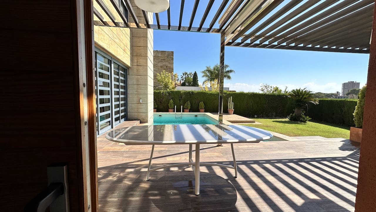4 soveværelse Villa til salg i Dehesa de Campoamor med swimmingpool garage - € 1.839.000 (Ref: 9198892)