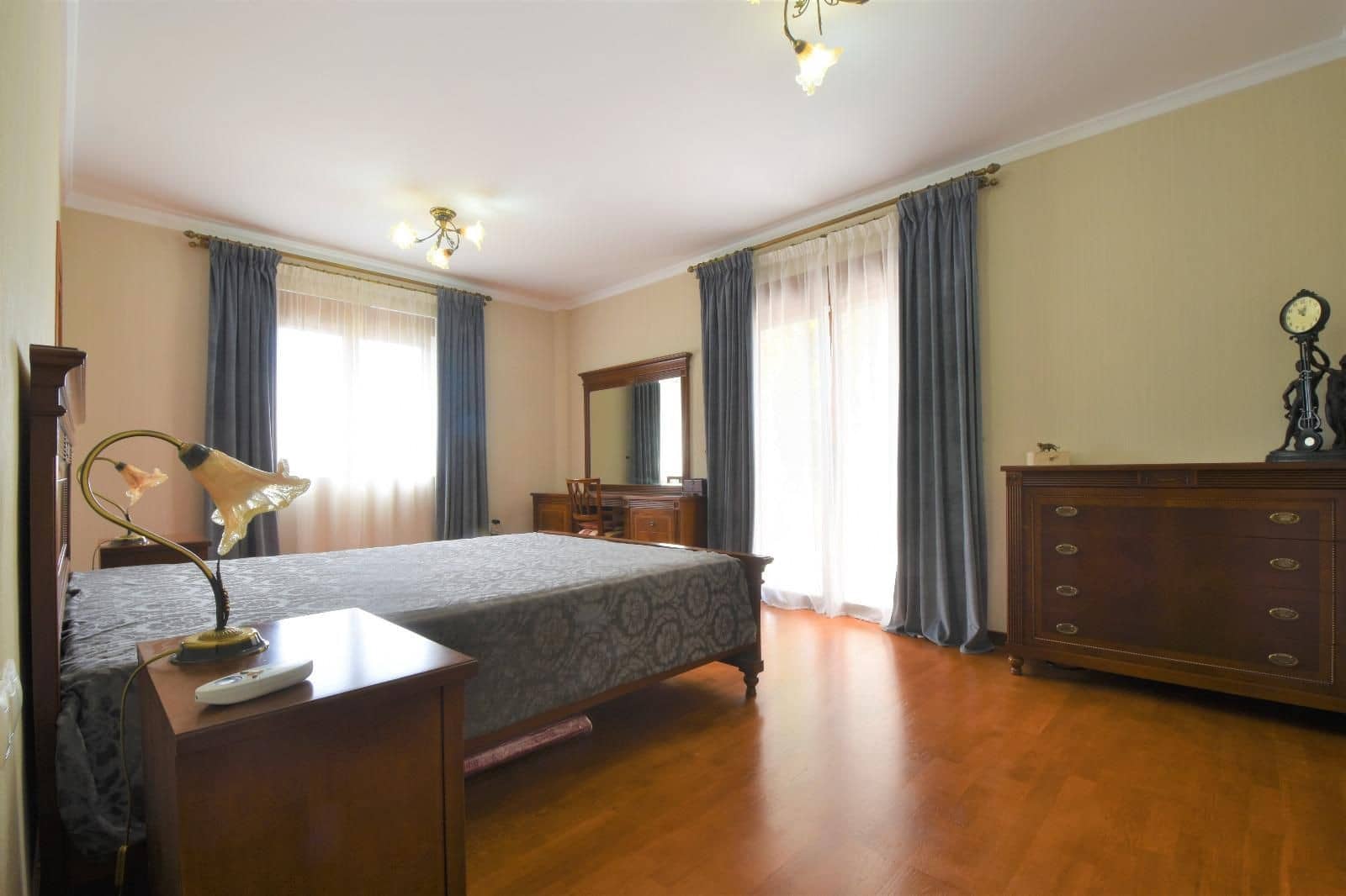 Chalet de 4 habitaciones en Ciudad Quesada en venta con piscina - 670.000 € (Ref: 9198895)