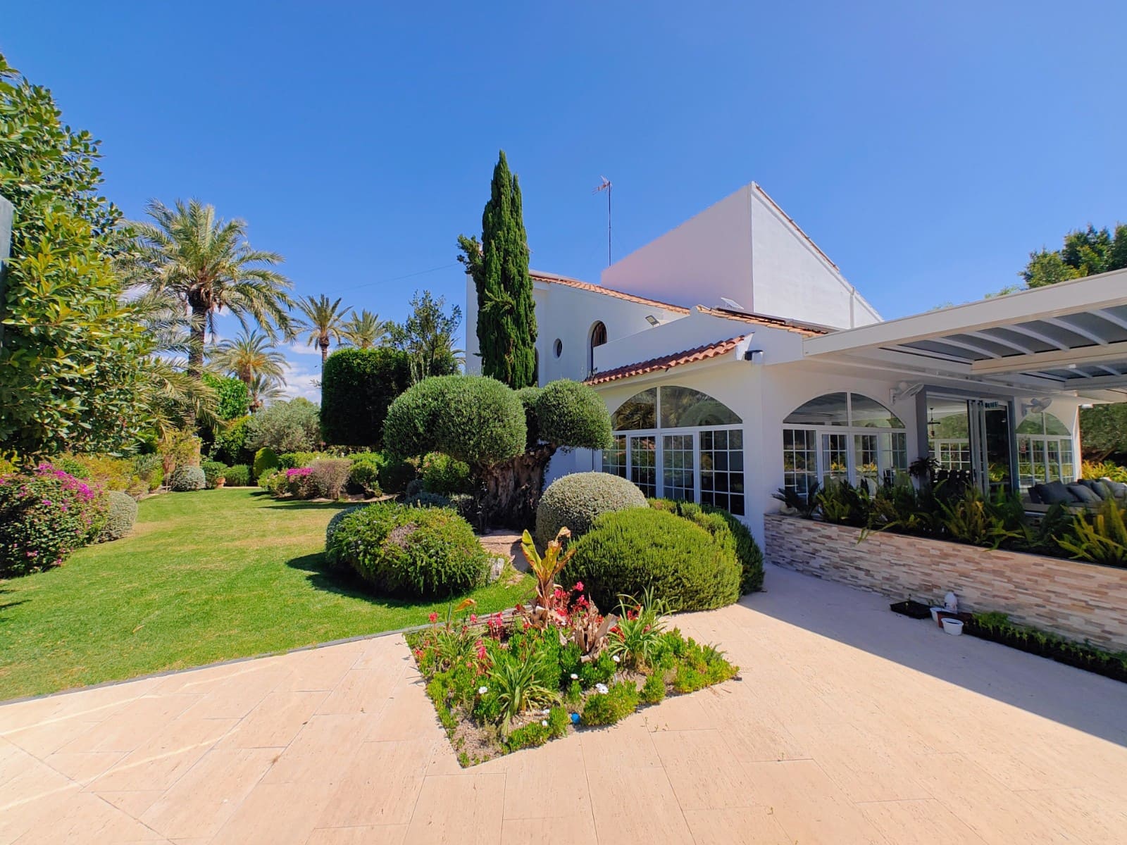 6 soveværelse Villa til salg i Elche / Elx med swimmingpool garage - € 1.250.000 (Ref: 9198900)