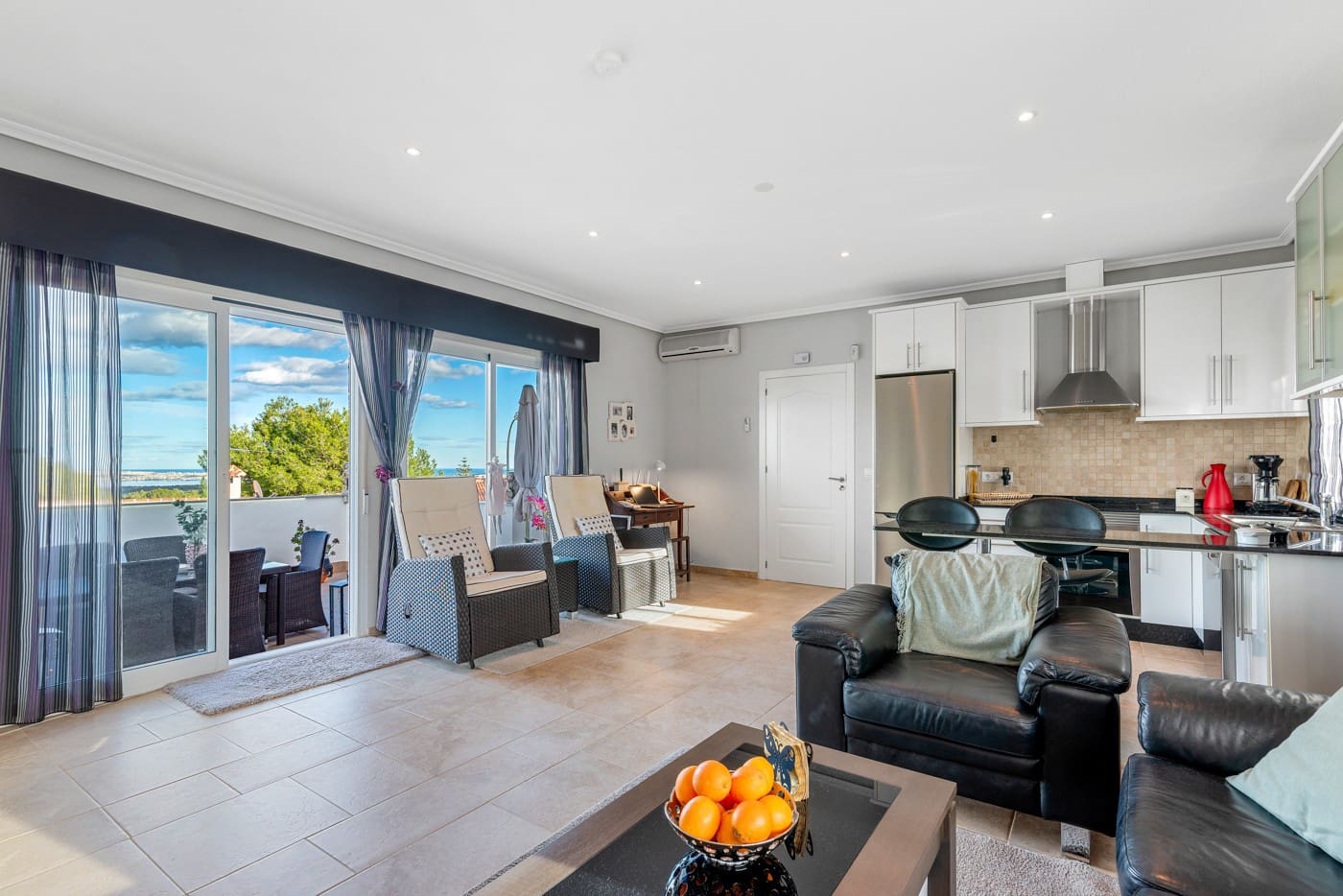 6 quarto Moradia para venda em San Miguel de Salinas com piscina - 699 000 € (Ref: 9198908)