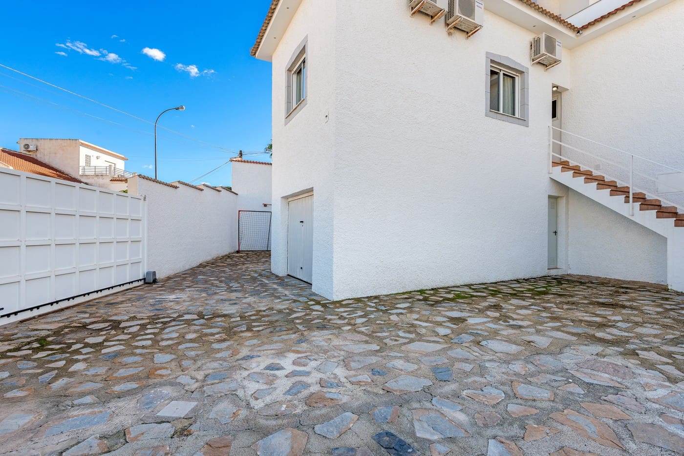 6 quarto Moradia para venda em San Miguel de Salinas com piscina - 699 000 € (Ref: 9198908)