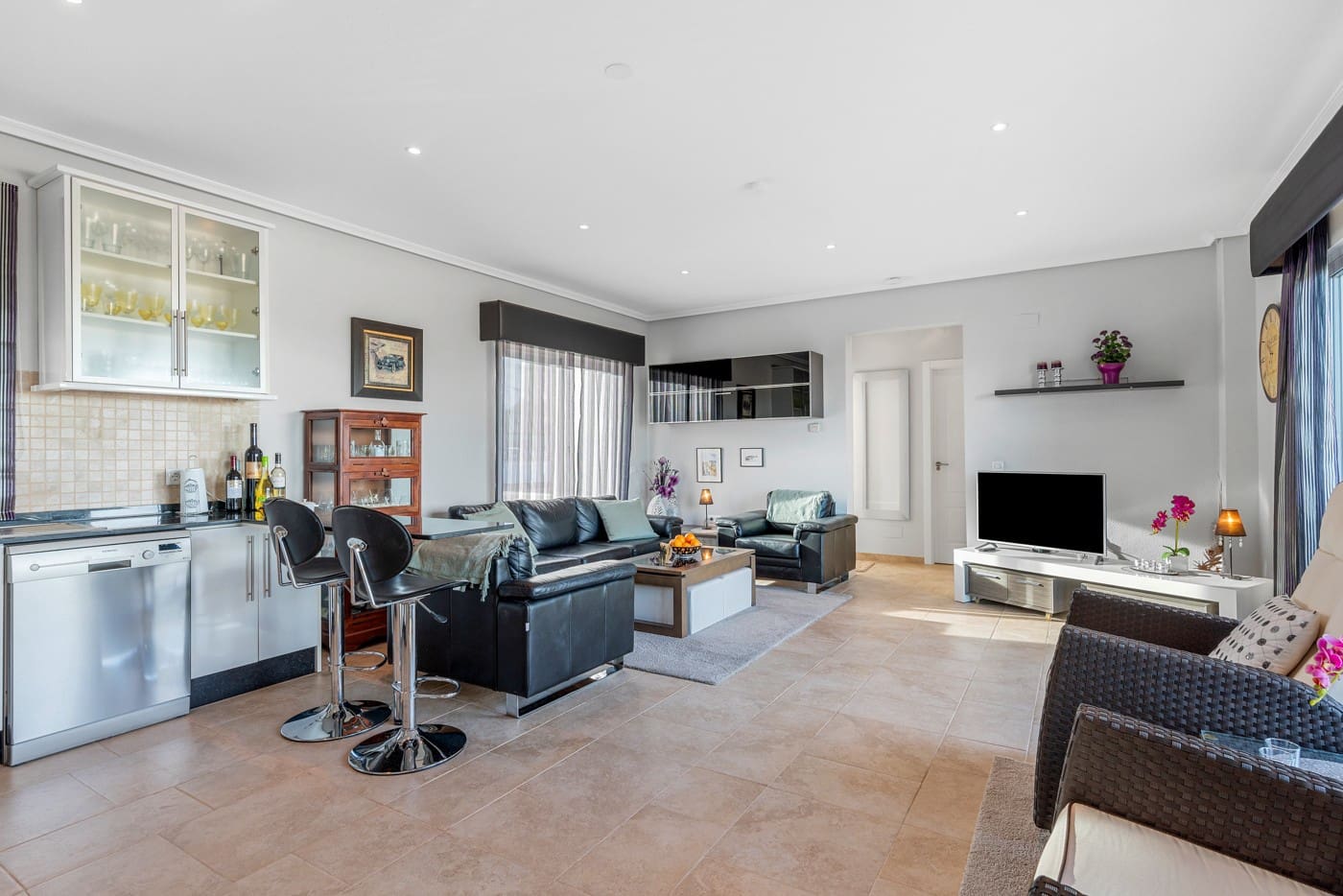 6 quarto Moradia para venda em San Miguel de Salinas com piscina - 699 000 € (Ref: 9198908)