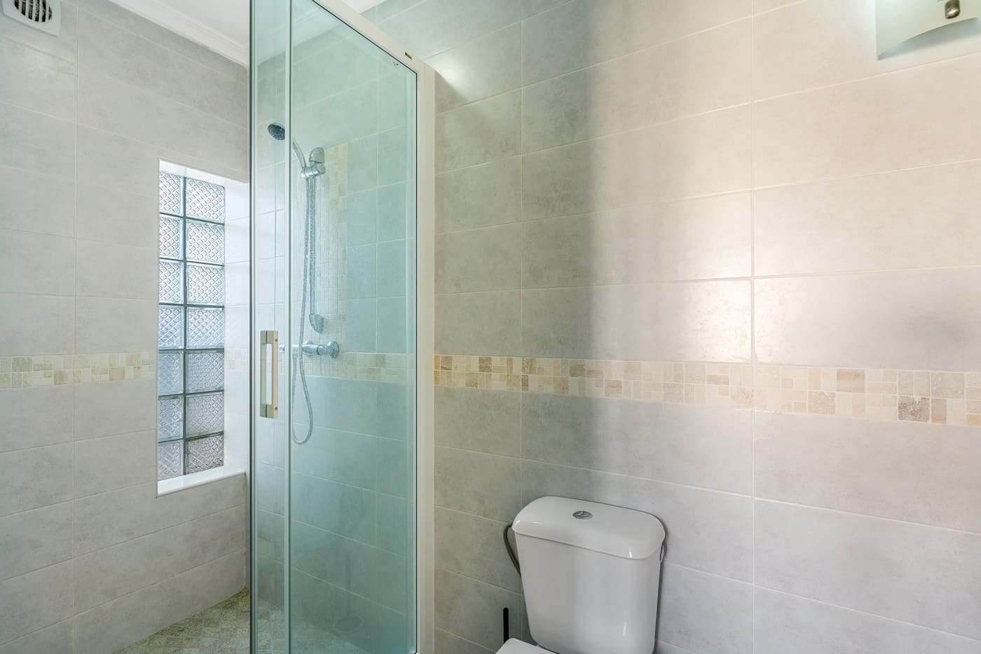 6 quarto Moradia para venda em San Miguel de Salinas com piscina - 699 000 € (Ref: 9198908)