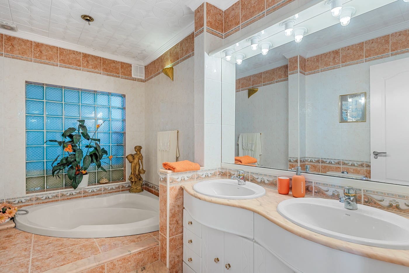 6 quarto Moradia para venda em San Miguel de Salinas com piscina - 699 000 € (Ref: 9198908)