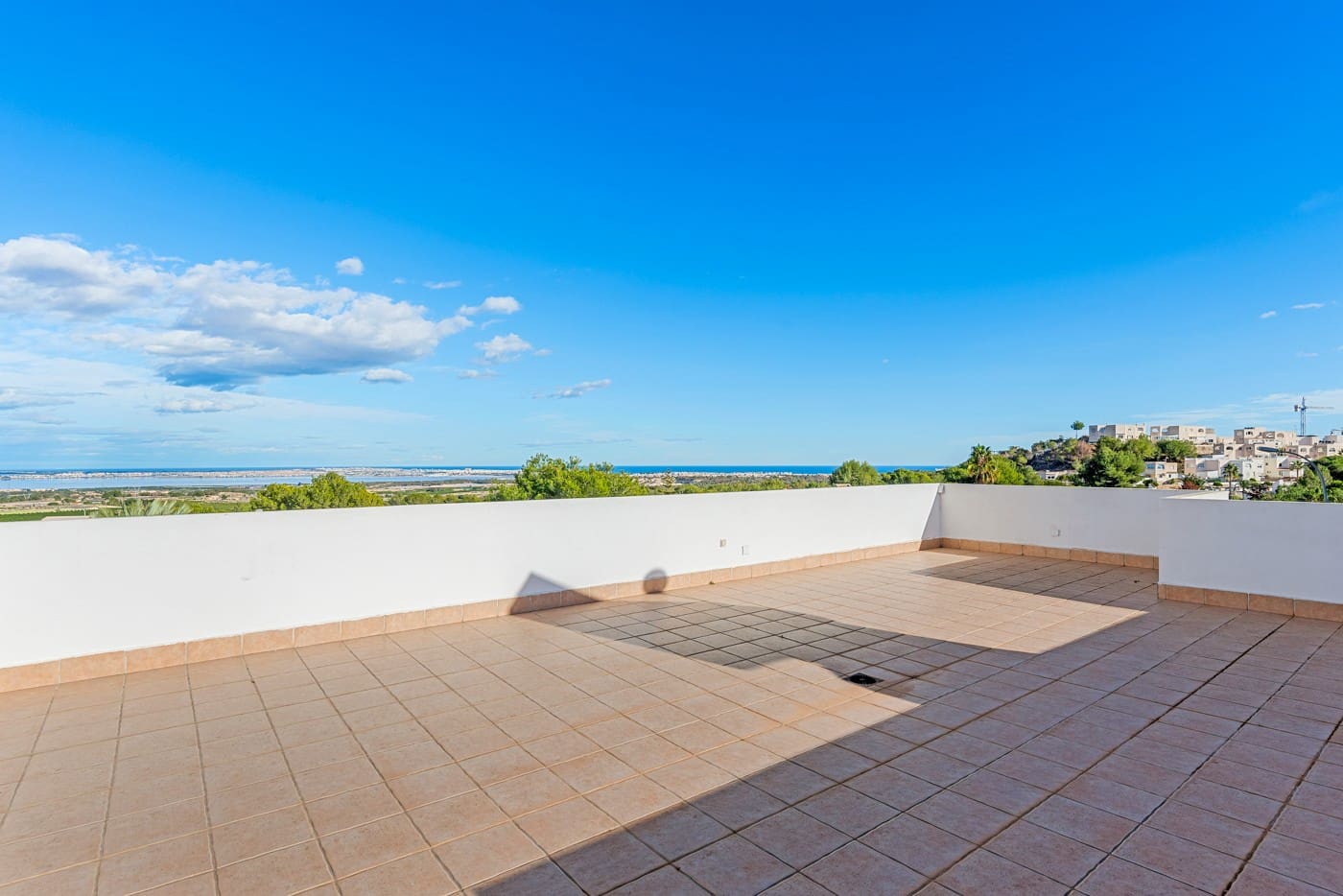 6 quarto Moradia para venda em San Miguel de Salinas com piscina - 699 000 € (Ref: 9198908)