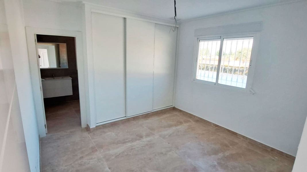 3 bedroom Villa for sale in Catral - € 365,000 (Ref: 9198910)