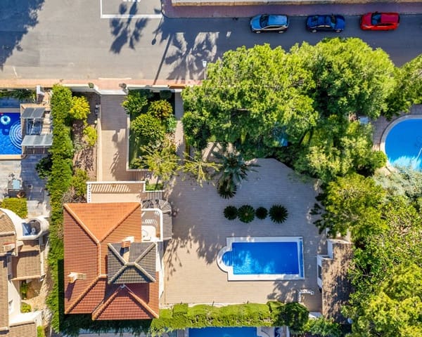 5 soveværelse Villa til salg i Doña Pepa, Rojales med swimmingpool garage - € 750.000 (Ref: 9198915)