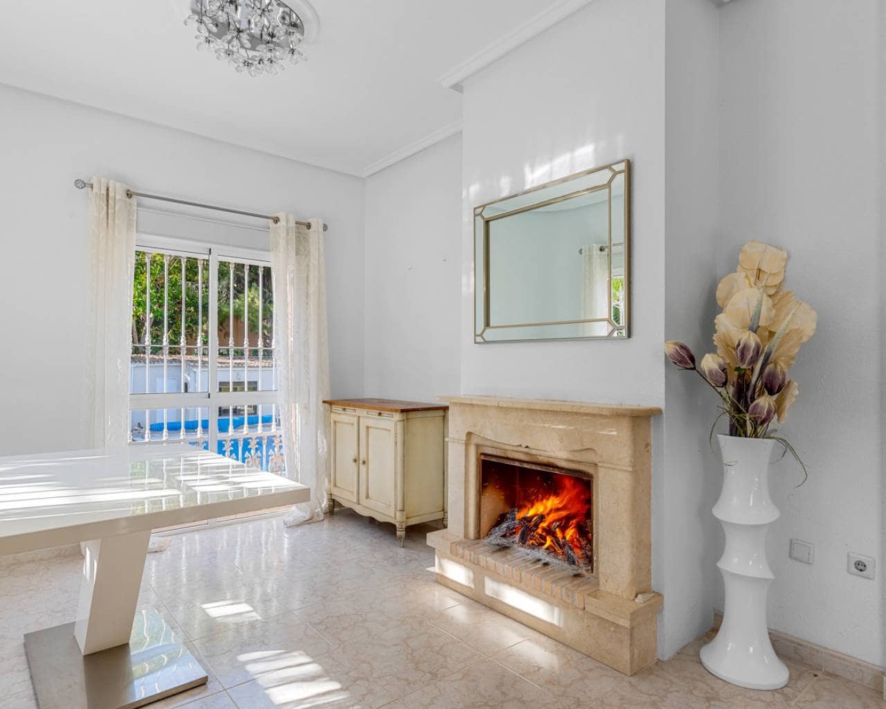 5 sypialnia Willa na sprzedaż w Dona Pepa z basenem garażem - 750 000 € (Ref: 9198915)