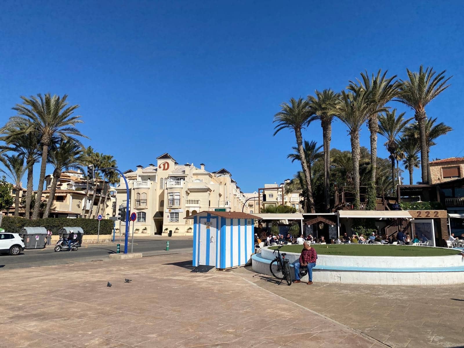 2 soverom Leilighet til salgs i Torrevieja med svømmebasseng garasje - € 214 000 (Ref: 9198920)