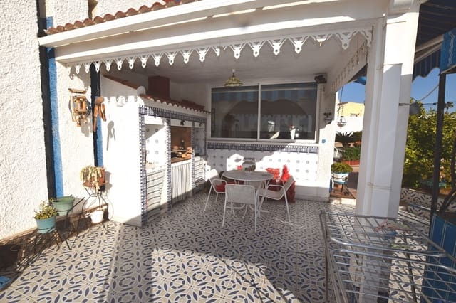 4 makuuhuone Huvila myytävänä paikassa Ciudad Quesada, Rojales mukana uima-altaan 
autotalli - 420 000 € (Ref: 9198925)