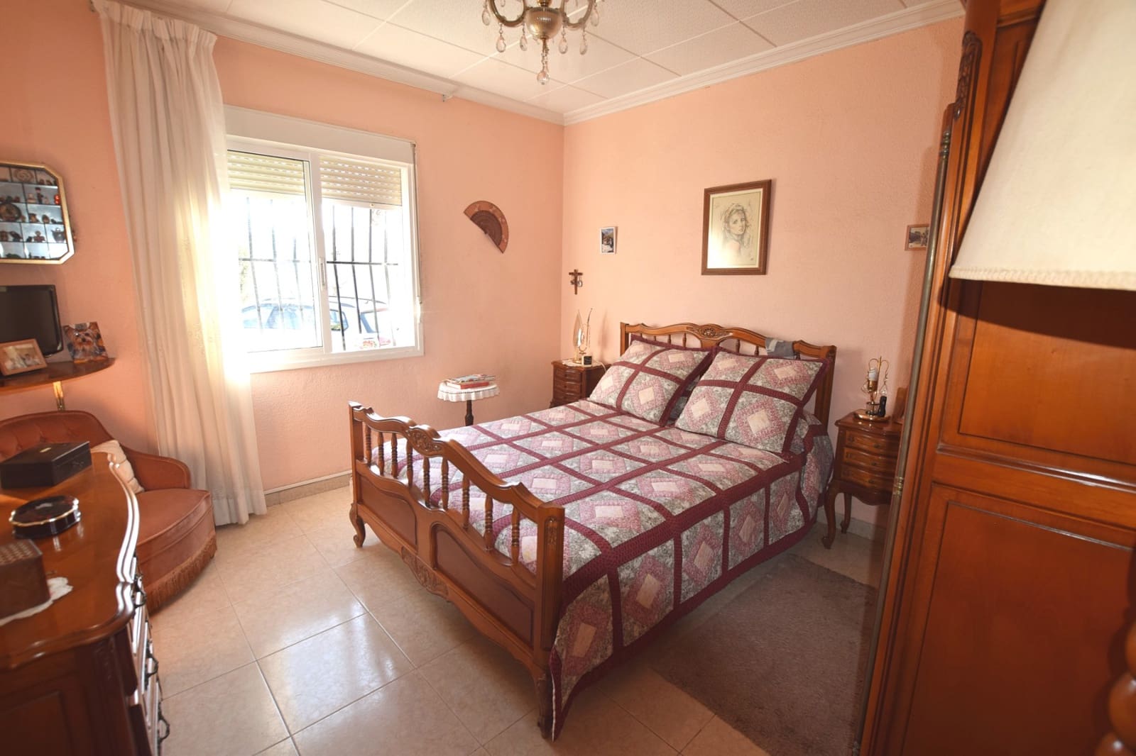 4 makuuhuone Huvila myytävänä paikassa Ciudad Quesada mukana uima-altaan 
autotalli - 420 000 € (Ref: 9198925)