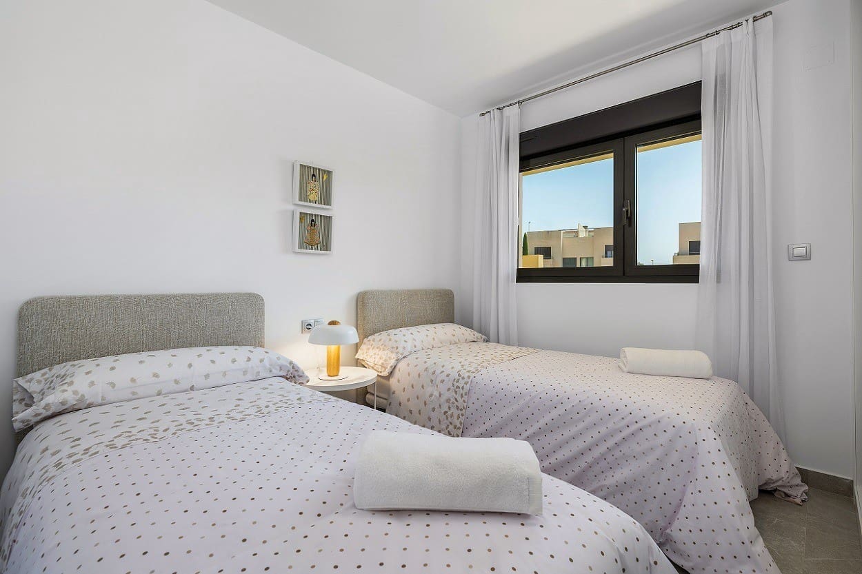 2 bedroom Apartment for sale in Orihuela Costa with pool garage - € 330,000 (Ref: 9198929)