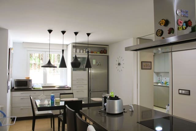 5 sypialnia Willa na sprzedaż w Dehesa de Campoamor, Orihuela z basenem garażem - 1 100 000 € (Ref: 9198930)