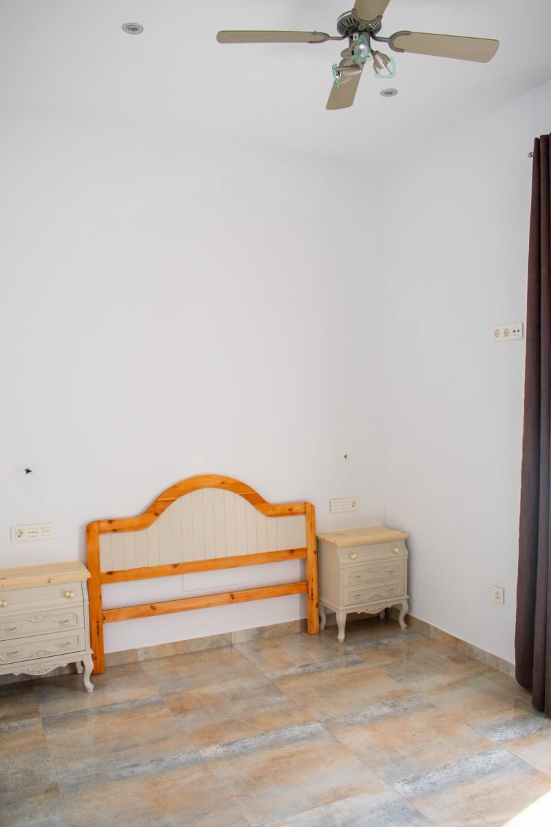 4 slaapkamer Villa te koop in Torre de la Horadada met zwembad garage - € 595.000 (Ref: 9198932)