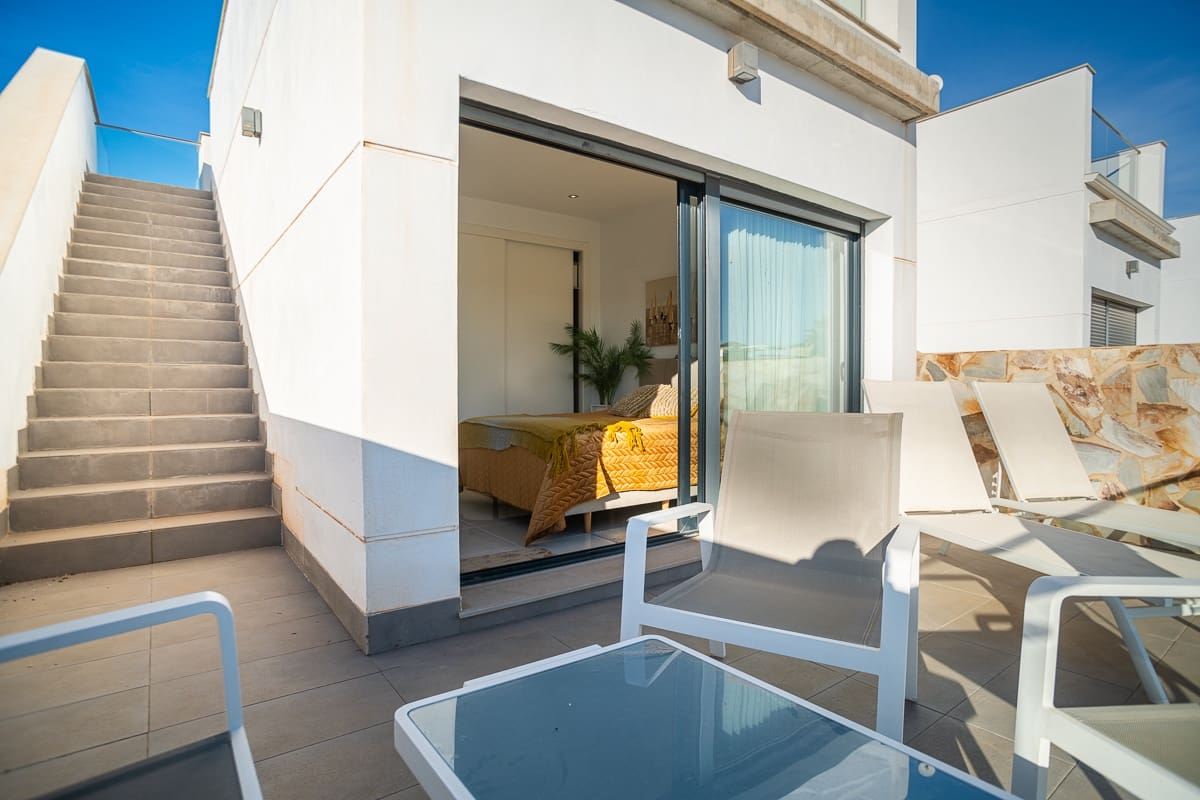 3 soveværelse Villa til salg i Orihuela Costa med swimmingpool - € 485.000 (Ref: 9198933)