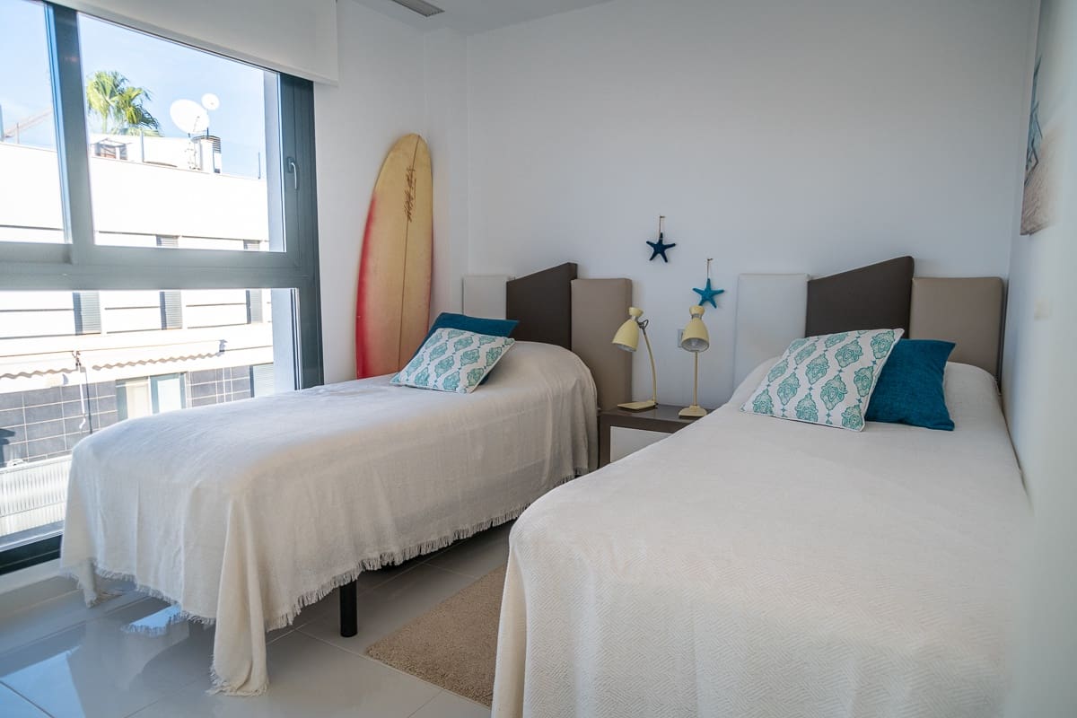 3 soveværelse Villa til salg i Orihuela Costa med swimmingpool - € 485.000 (Ref: 9198933)