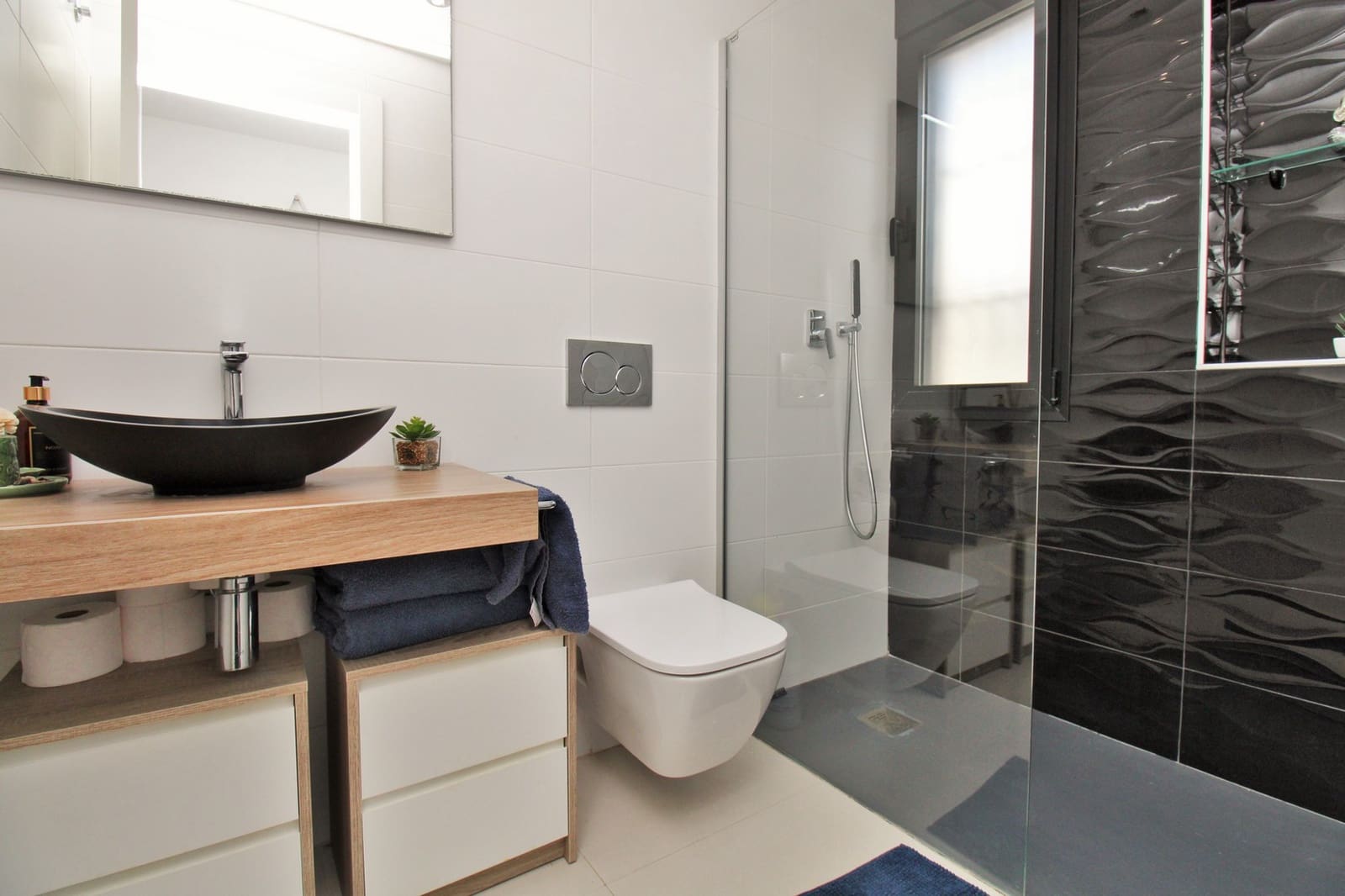 3 bedroom Villa for sale in Villamartin with pool - € 405,000 (Ref: 9198936)