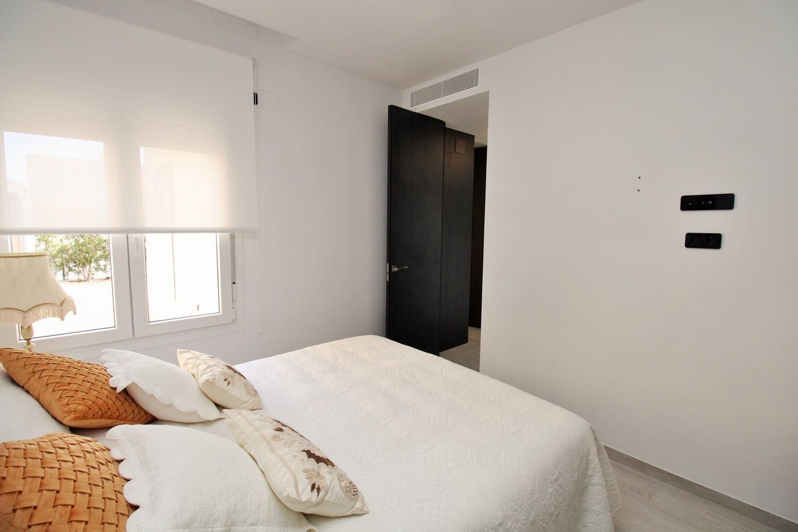 3 bedroom Villa for sale in Algorfa with pool - € 599,900 (Ref: 9198937)