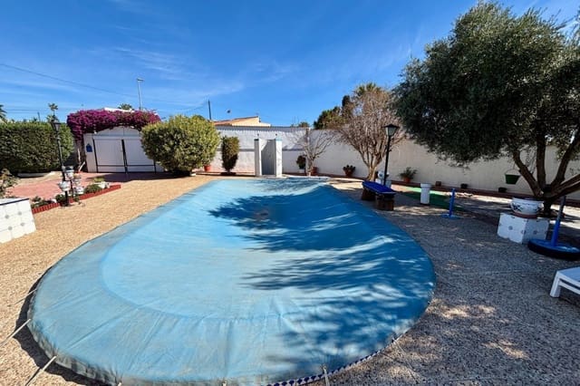 Chalet de 4 habitaciones en Ciudad Quesada, Rojales en venta con piscina garaje - 420.000 € (Ref: 9198938)