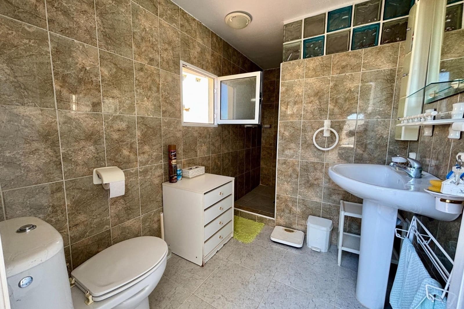 Chalet de 4 habitaciones en Ciudad Quesada en venta con piscina garaje - 420.000 € (Ref: 9198938)