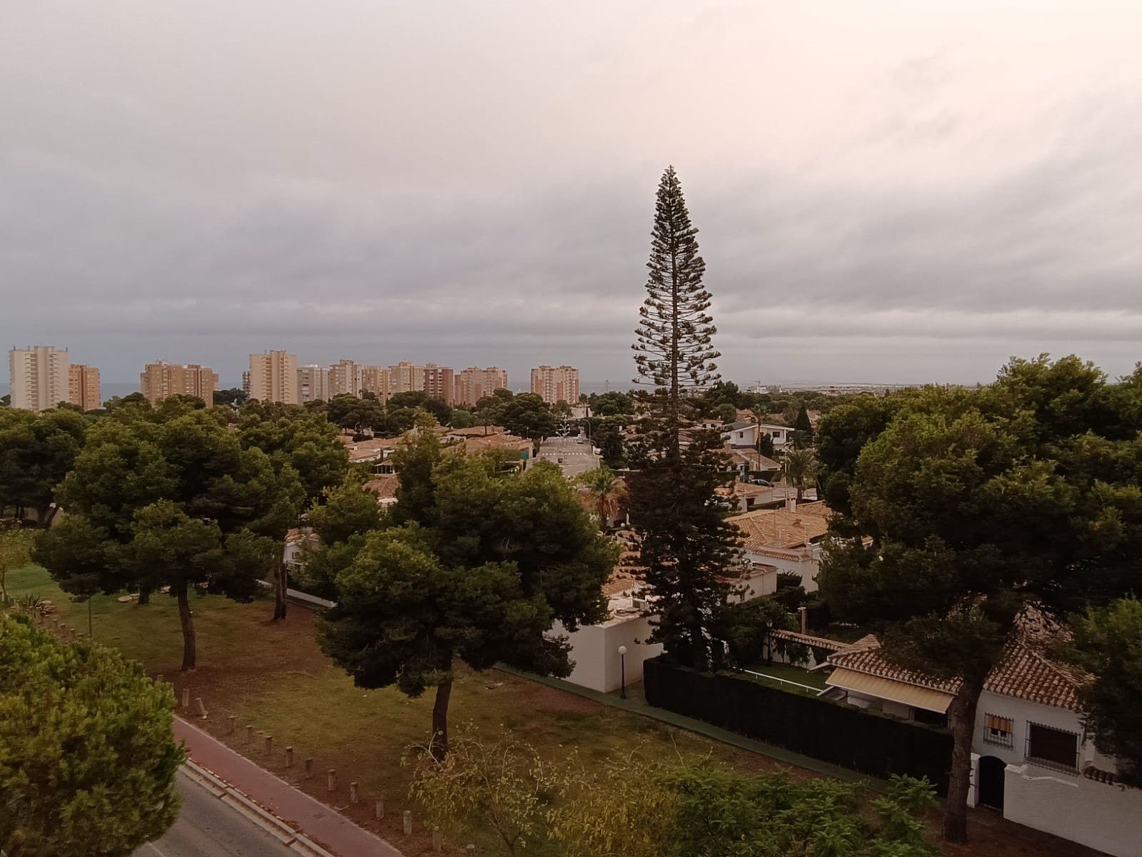 3 soveværelse Lejlighed til salg i Dehesa de Campoamor med swimmingpool - € 229.500 (Ref: 9198944)