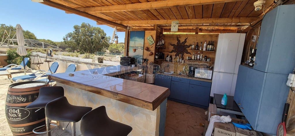 8 Zimmer Villa zu verkaufen in Los Balcones mit Pool Garage - 729.950 € (Ref: 9198945)