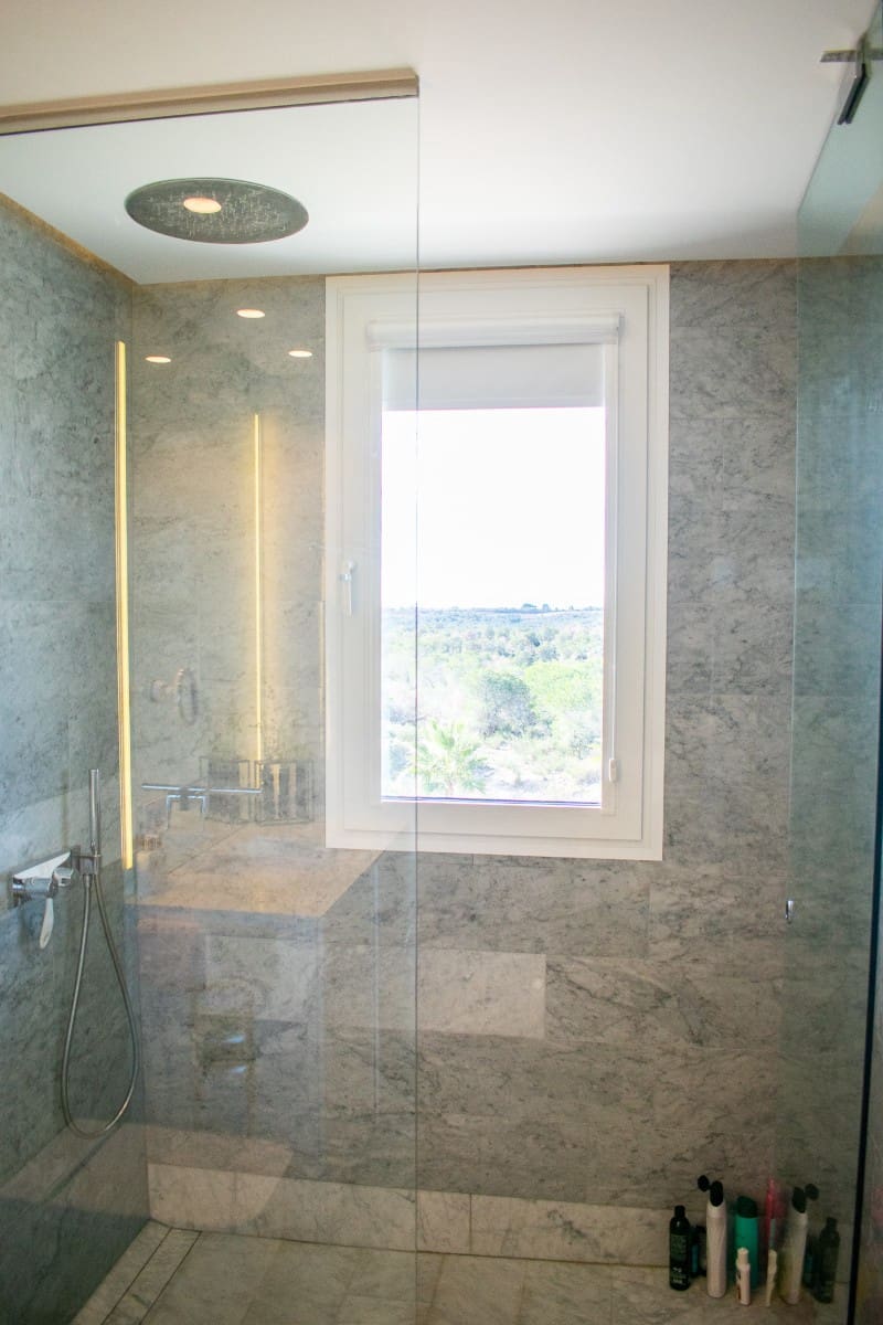 3 chambre Appartement à vendre à Las Colinas Golf avec piscine garage - 829 000 € (Ref: 9198946)