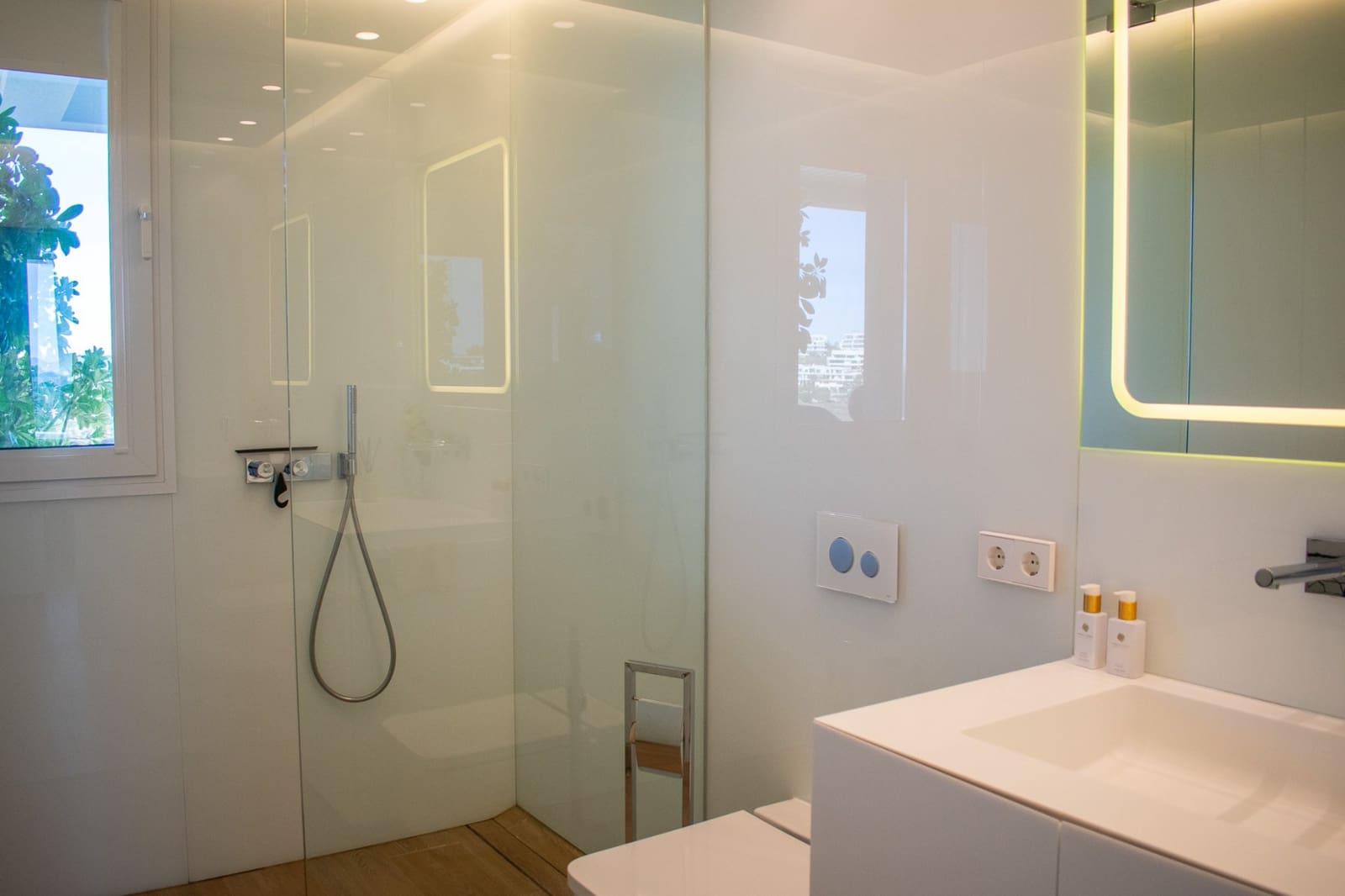 3 chambre Appartement à vendre à Las Colinas Golf avec piscine garage - 829 000 € (Ref: 9198946)