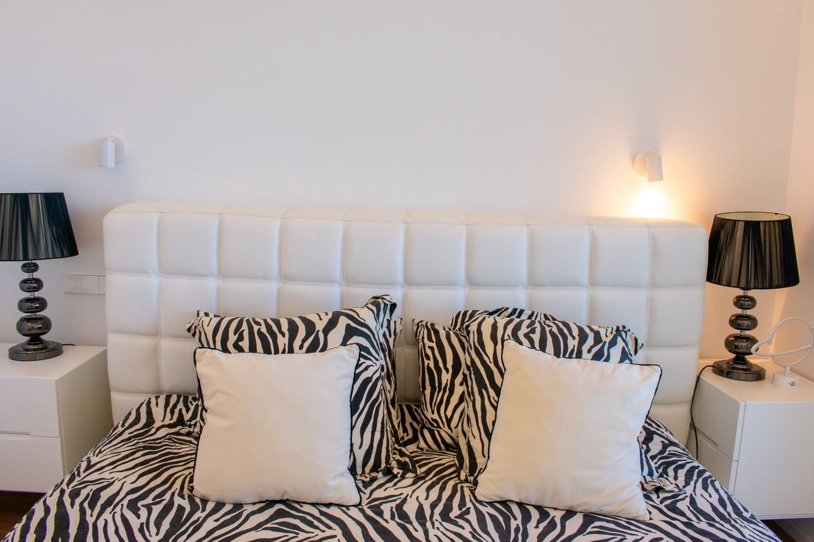 3 chambre Appartement à vendre à Las Colinas Golf avec piscine garage - 829 000 € (Ref: 9198946)