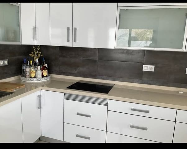 3 bedroom Villa for sale in San Fulgencio with pool garage - € 599,000 (Ref: 9198957)