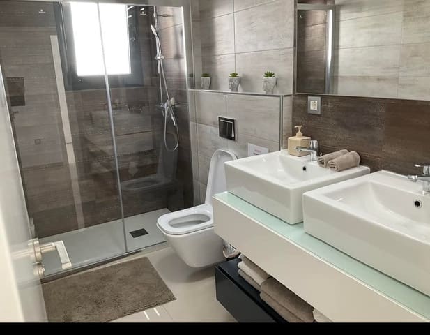 3 bedroom Villa for sale in San Fulgencio with pool garage - € 599,000 (Ref: 9198957)