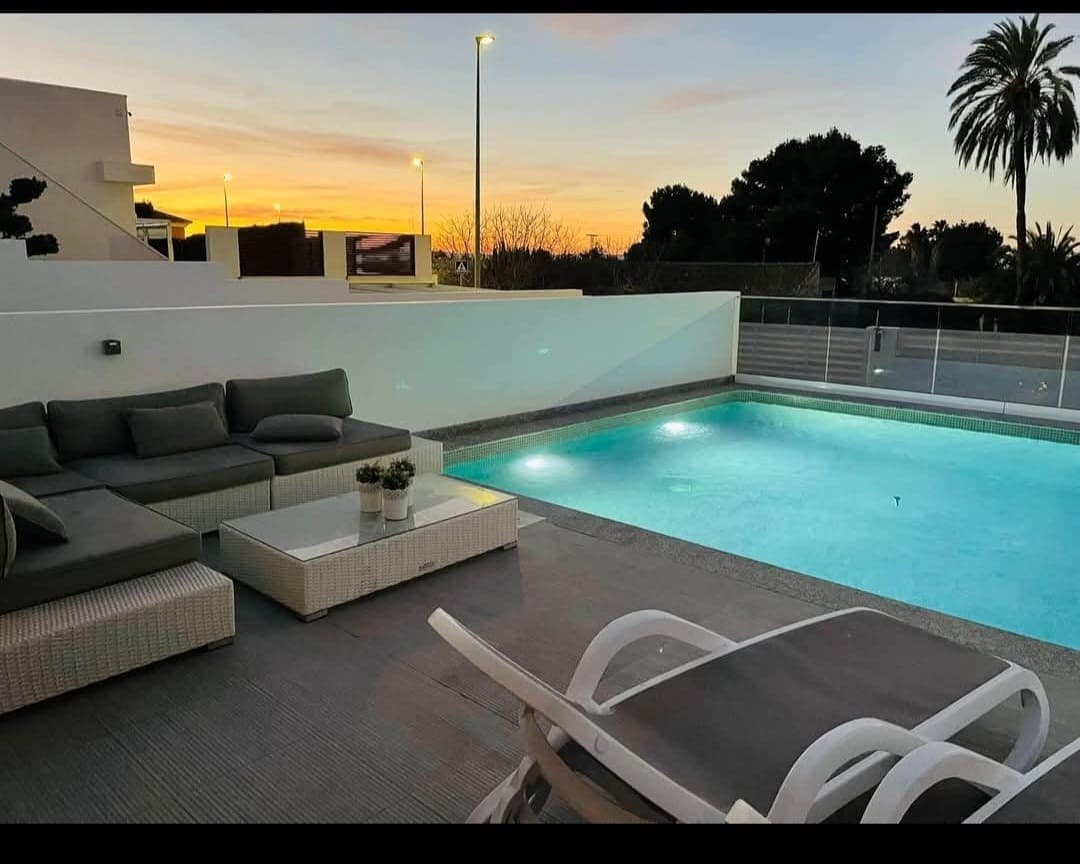 3 Zimmer Villa zu verkaufen in San Fulgencio mit Pool Garage - 599.000 € (Ref: 9198957)