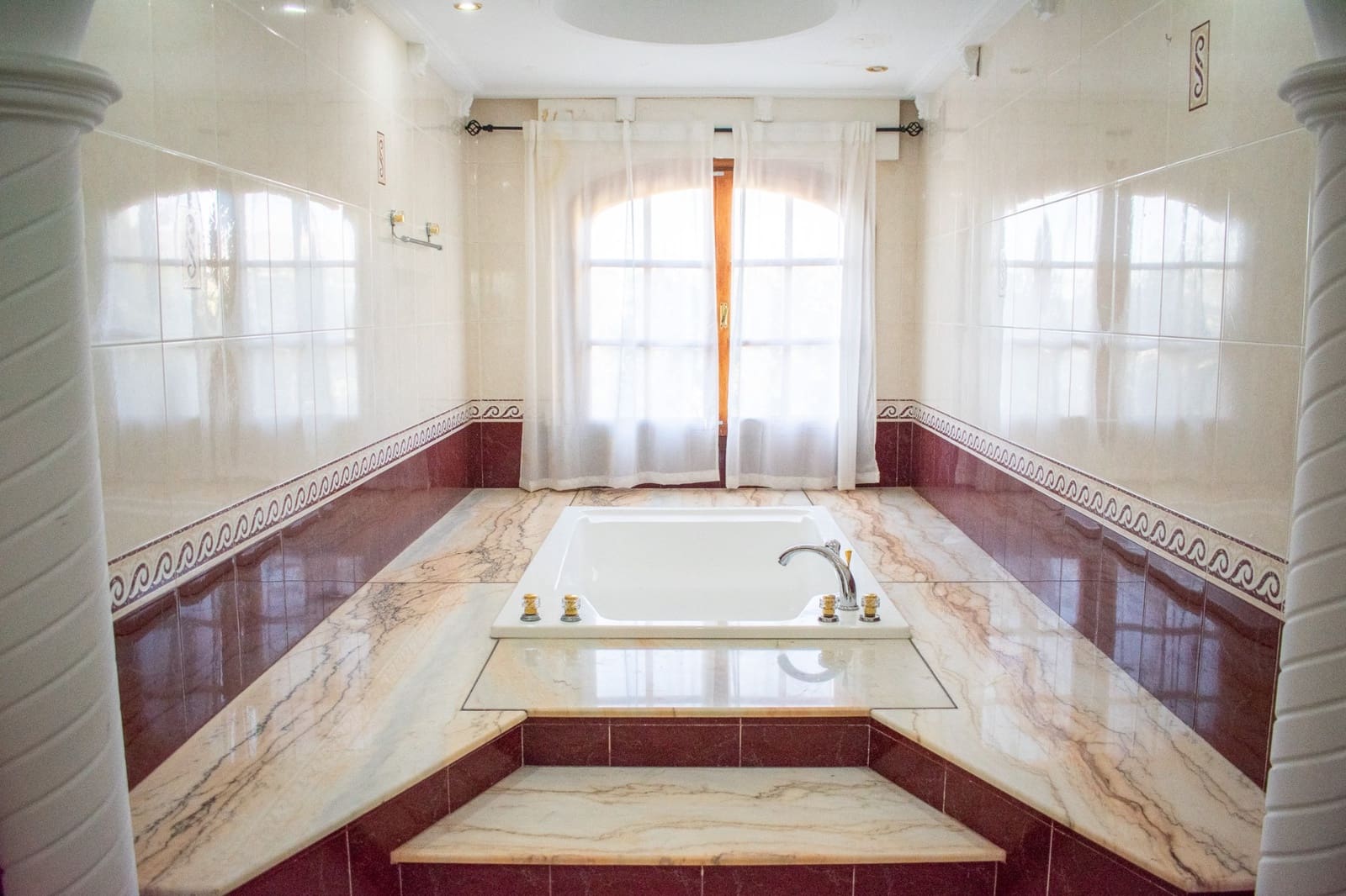 12 soverom Villa til salgs i Crevillente / Crevillent med svømmebasseng garasje - € 1 400 000 (Ref: 9198961)