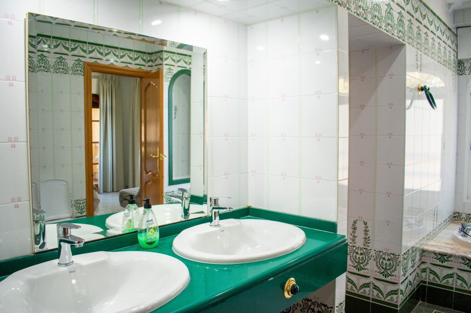 12 soverom Villa til salgs i Crevillente / Crevillent med svømmebasseng garasje - € 1 400 000 (Ref: 9198961)