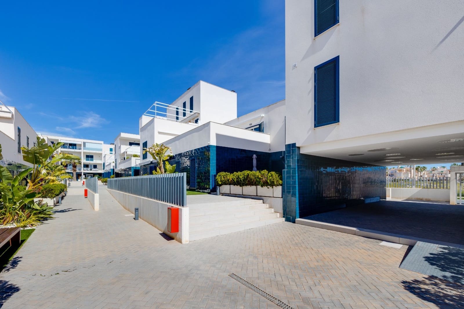 2 soveværelse Lejlighed til salg i Playa Flamenca med swimmingpool garage - € 259.000 (Ref: 9198967)