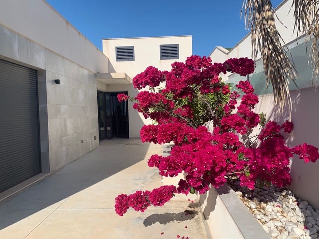 4 slaapkamer Villa te koop in Ciudad Quesada, Rojales met zwembad garage - € 529.000 (Ref: 9198968)