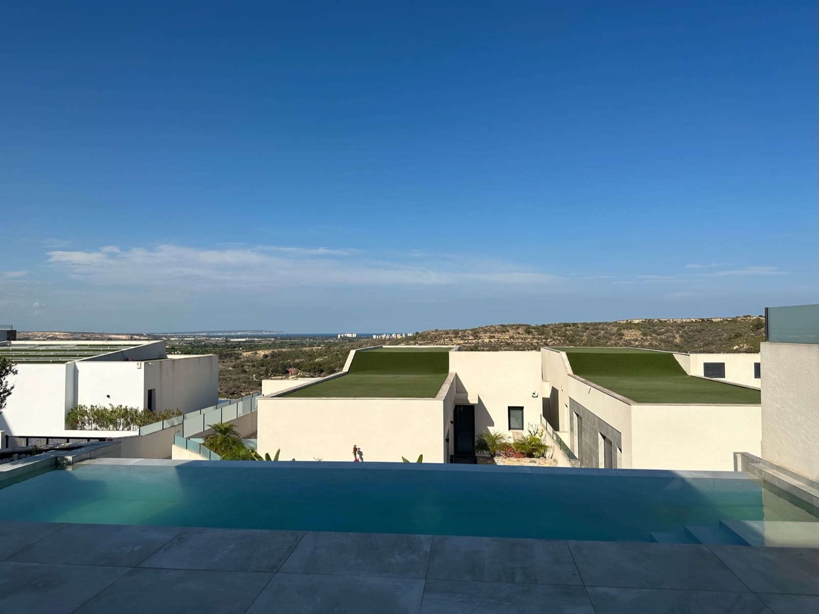 4 slaapkamer Villa te koop in Ciudad Quesada met zwembad garage - € 529.000 (Ref: 9198968)