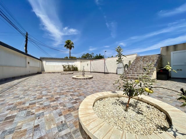 Chalet de 5 habitaciones en Los Balcones en venta con piscina garaje - 659.000 € (Ref: 9198971)