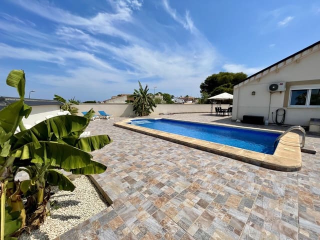 Chalet de 5 habitaciones en Los Balcones en venta con piscina garaje - 659.000 € (Ref: 9198971)