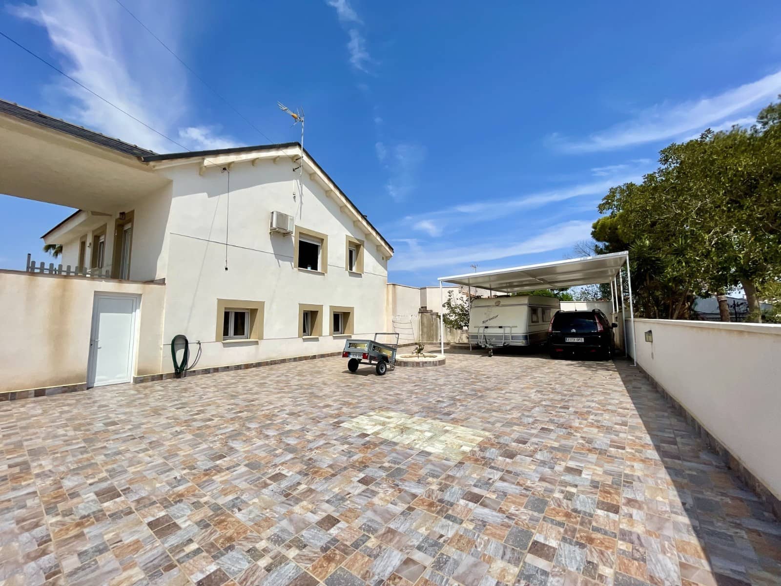 Chalet de 5 habitaciones en Los Balcones en venta con piscina garaje - 659.000 € (Ref: 9198971)